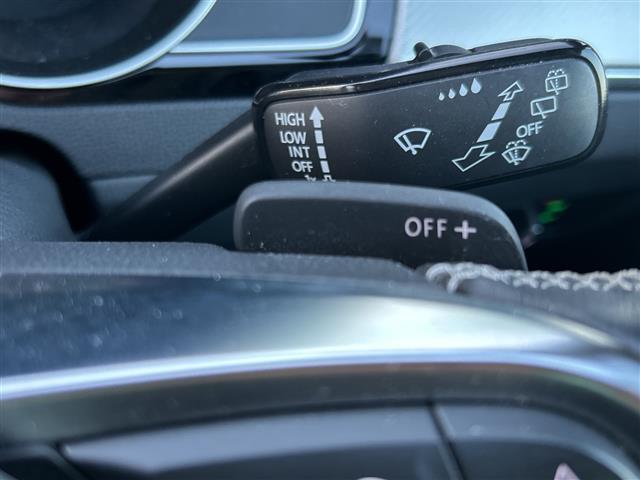 パサートヴァリアント TSI Rライン ◇純正メモリナビ・Discover Pro・Bluetooth CD DVD・バックカメラ◇追従式クルーズコントロール◇スペアキー◇電動バックドア◇レザーシート◇シートヒーター(22枚目)