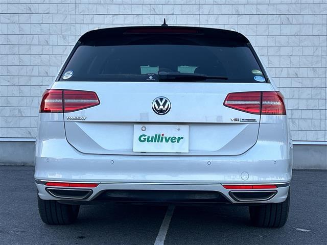 パサートヴァリアント TSI Rライン ◇純正メモリナビ・Discover Pro・Bluetooth CD DVD・バックカメラ◇追従式クルーズコントロール◇スペアキー◇電動バックドア◇レザーシート◇シートヒーター(32枚目)