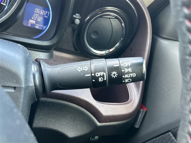 N-ONE プレミアム ツアラー・Lパッケージ スマートフォン連携ディスプレイオーディオ バックカメラ 横滑り防止装置 盗難防止装置 クルーズコントロール 本革巻ステアリング パドルシフト オートライト ディスチャージヘッドライト フォグランプ(13枚目)