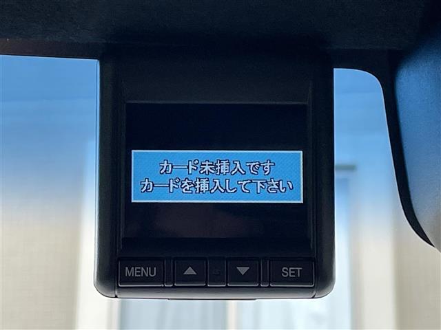 Ｎ－ＢＯＸカスタム Ｇ・Ｌターボホンダセンシング　両側パワースライドドア　ハーフレザーシート　純正ナビ　フルセグＴＶ　ＣＤ　ＤＶＤ　ＢＴ　バックカメラ　ビルトインＥＴＣ　ドラレコ　衝突被害軽減ブレーキ　レーダークルコン　スマートキー２個　ＬＥＤ　禁煙（8枚目）