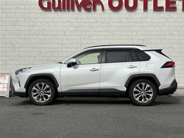 ＲＡＶ４ Ｇ　Ｚパッケージ　大型サンルーフ　黒レザーシート　パワーシート　シートヒーター　社外９型ナビ　フルセグＴＶ　ＣＤ　ＤＶＤ　ＢＴ　バックカメラ　ＥＴＣ　前後ドラレコ　ブラインドスポットモニタ　１９インチＡＷ　禁煙車（39枚目）