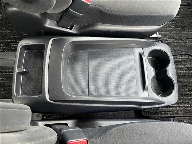 ヴェルファイア 2.5Z 社外ナビ/CD/DVD/SD/HDMI/BT/ETC/フルセグTV/バックカメラ/コーナーセンサー/オートライト/オートホールド/フォグランプ/ムーンルーフ/片側イージークローザードア/ドアバイザー(12枚目)