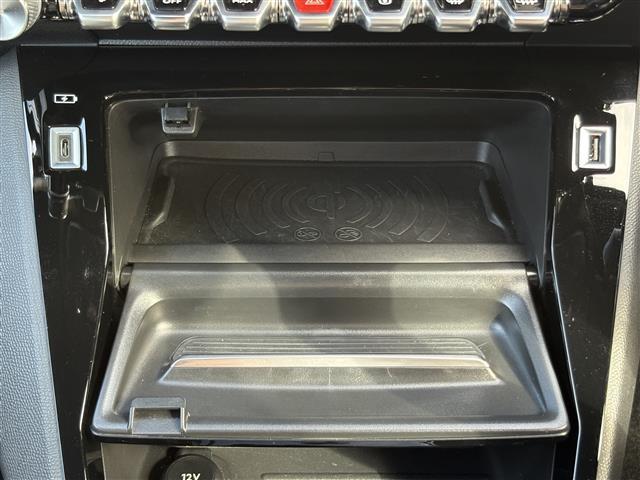 店頭販売もしておりますので、先に在庫が無くなってしまうこともございます。気になる車はまずはお問い合わせください！