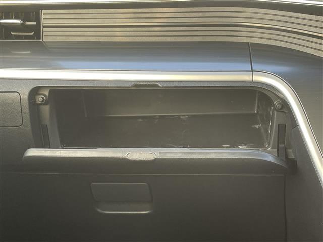 ムーヴ カスタム　Ｘ　ハイパーＳＡＩＩ　純正ナビ／ＣＤ／ＤＶＤ／ＳＤ／ＢＴ／ＦＭ／ＡＭ／フルセグＴＶ／バックカメラ／オートライト／コーナーセンサー／アイドリングストップ／衝突軽減ブレ―キ／ドアバイザー／純正フロアマット（6枚目）