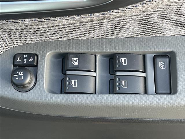 ムーヴ カスタム　Ｘ　ハイパーＳＡＩＩ　純正ナビ／ＣＤ／ＤＶＤ／ＳＤ／ＢＴ／ＦＭ／ＡＭ／フルセグＴＶ／バックカメラ／オートライト／コーナーセンサー／アイドリングストップ／衝突軽減ブレ―キ／ドアバイザー／純正フロアマット（10枚目）