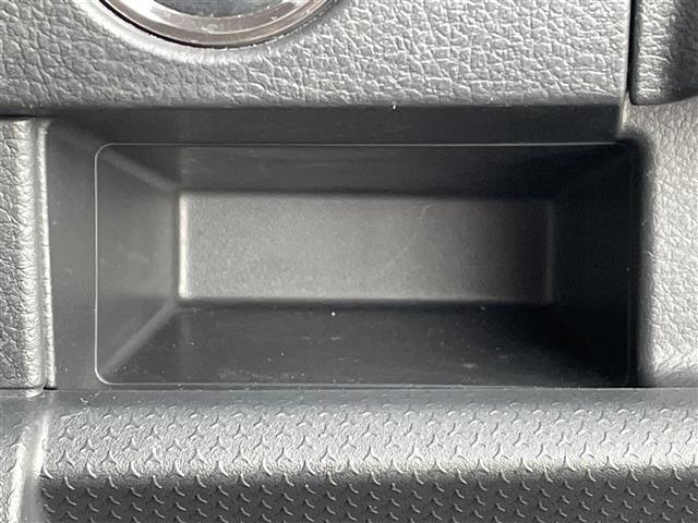 ハスラー Ｊスタイル　社外ナビ　フルセグ　バックカメラ　Ｂｌｕｅｔｏｏｔｈ　シートヒーター　ドアバイザー　ＨＩＤ（16枚目）