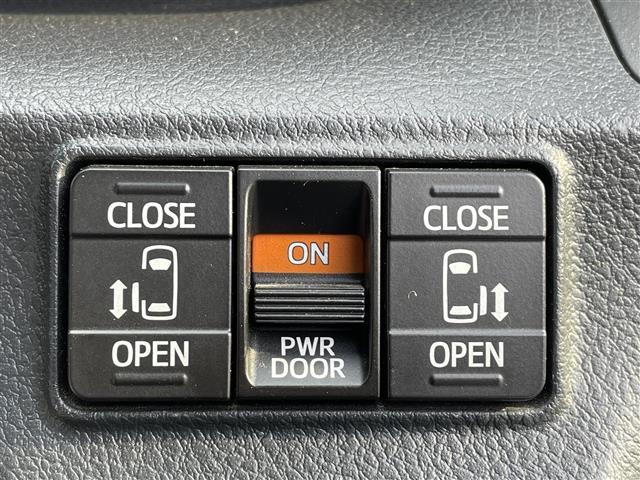 シエンタ ハイブリッドG クエロ 純正ナビ/CD/SD/BT/AM/FM/ETC/フルセグTV/衝突軽減ブレーキ/両側パワースライドドア/オートライトバックカメラ/レーンアシスト/オートマチックハイビーム/電動格納ミラー(9枚目)