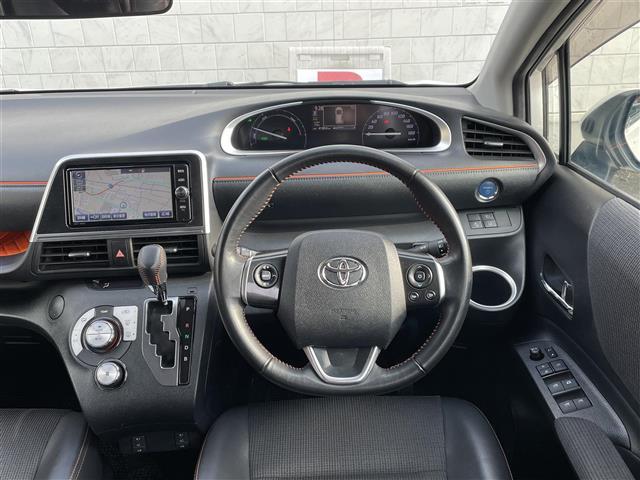 シエンタ ハイブリッドG クエロ 純正ナビ/CD/SD/BT/AM/FM/ETC/フルセグTV/衝突軽減ブレーキ/両側パワースライドドア/オートライトバックカメラ/レーンアシスト/オートマチックハイビーム/電動格納ミラー(14枚目)