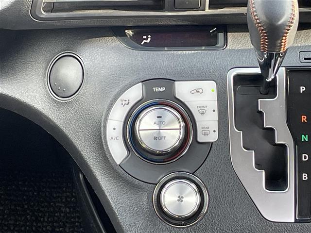 シエンタ ハイブリッドG クエロ 純正ナビ/CD/SD/BT/AM/FM/ETC/フルセグTV/衝突軽減ブレーキ/両側パワースライドドア/オートライトバックカメラ/レーンアシスト/オートマチックハイビーム/電動格納ミラー(20枚目)