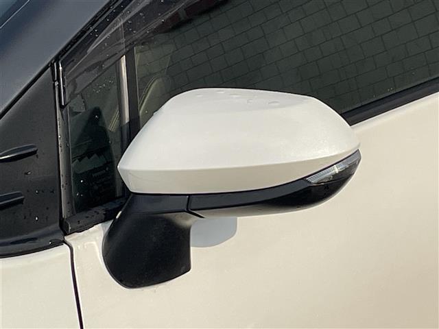 シエンタ ハイブリッドG クエロ 純正ナビ/CD/SD/BT/AM/FM/ETC/フルセグTV/衝突軽減ブレーキ/両側パワースライドドア/オートライトバックカメラ/レーンアシスト/オートマチックハイビーム/電動格納ミラー(37枚目)