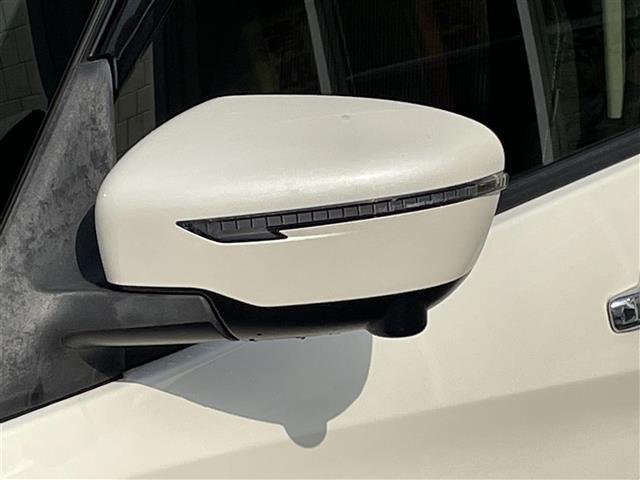 セレナ ハイウェイスター Vセレクション 純正ナビ/衝突軽減ブレーキ/ETC/フルセグTV/ハンズフリーオートスライドドア/両側パワースライドドア/センサー/ドアバイザー/バックカメラ/全周囲カメラ/電動格納ミラー/純正フロアマット(38枚目)