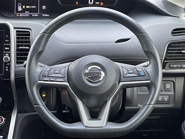 セレナ ハイウェイスター　プロパイロットエディション　ワンオーナー　純正９インチメモリーナビ　後席用フリップダウンモニター　ハンズフリーパワースライドドア　　　ナビ連動ドライブレコーダー　エマージェンシーブレーキ　車線逸脱警報（17枚目）