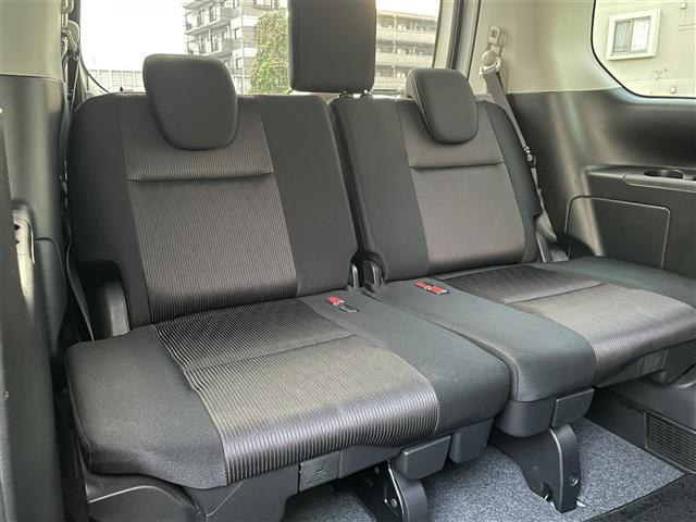 セレナ ハイウェイスター　プロパイロットエディション　ワンオーナー　純正９インチメモリーナビ　後席用フリップダウンモニター　ハンズフリーパワースライドドア　　　ナビ連動ドライブレコーダー　エマージェンシーブレーキ　車線逸脱警報（25枚目）