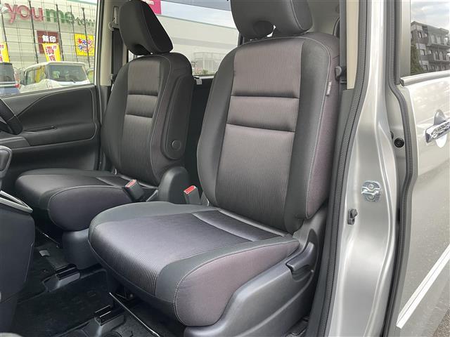 セレナ ハイウェイスター　プロパイロットエディション　ワンオーナー　純正９インチメモリーナビ　後席用フリップダウンモニター　ハンズフリーパワースライドドア　　　ナビ連動ドライブレコーダー　エマージェンシーブレーキ　車線逸脱警報（26枚目）