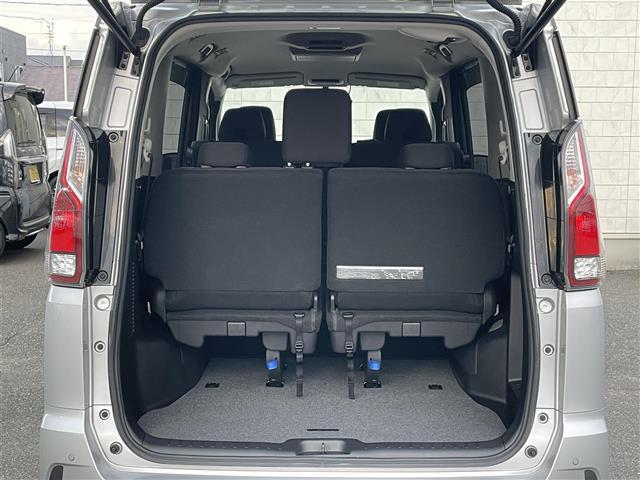 セレナ ハイウェイスター　プロパイロットエディション　ワンオーナー　純正９インチメモリーナビ　後席用フリップダウンモニター　ハンズフリーパワースライドドア　　　ナビ連動ドライブレコーダー　エマージェンシーブレーキ　車線逸脱警報（29枚目）