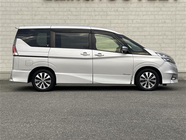 セレナ ハイウェイスター　プロパイロットエディション　ワンオーナー　純正９インチメモリーナビ　後席用フリップダウンモニター　ハンズフリーパワースライドドア　　　ナビ連動ドライブレコーダー　エマージェンシーブレーキ　車線逸脱警報（36枚目）