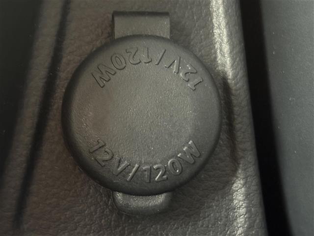 ハスラー JスタイルII 社外ナビ/DVD/フルセグTV/衝突軽減ブレ―キ/シートヒーター/ステアリングリモコン/フォグランプ/アイドリングストップ/オートライト/バックカメラ/ドアバイザー/電動格納ミラ-/純正フロアマット(6枚目)