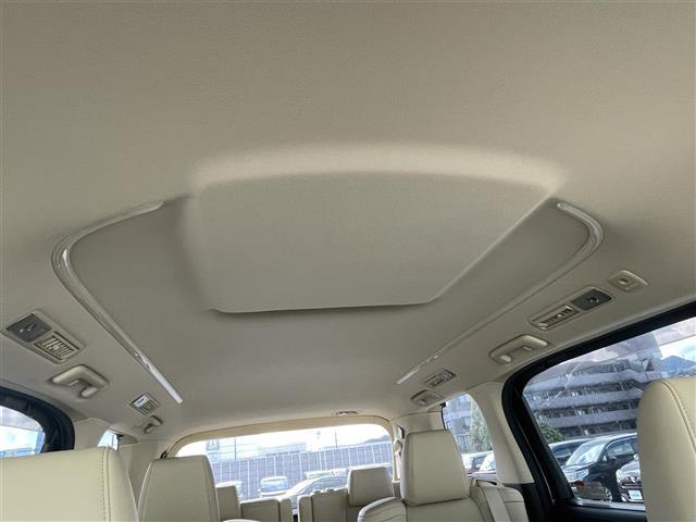 アルファード ２．５Ｇ　社外ナビ／ＣＤ／ＤＶＤ／ＳＤ／ＢＴ／ＦＭ／ＡＭ／ＥＴＣ／バックカメラ／クルーズコントロール／両側パワースライド／オートライトオートホールド／オートマチックハイビーム／コーナーセンサ－（5枚目）