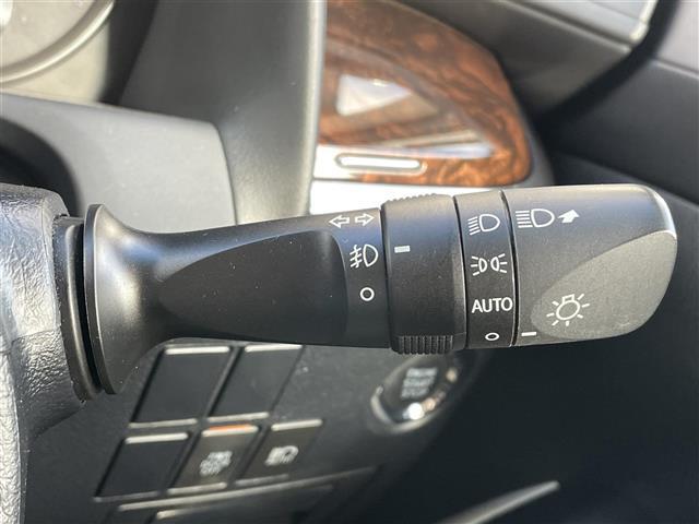 アルファード ２．５Ｇ　社外ナビ／ＣＤ／ＤＶＤ／ＳＤ／ＢＴ／ＦＭ／ＡＭ／ＥＴＣ／バックカメラ／クルーズコントロール／両側パワースライド／オートライトオートホールド／オートマチックハイビーム／コーナーセンサ－（20枚目）