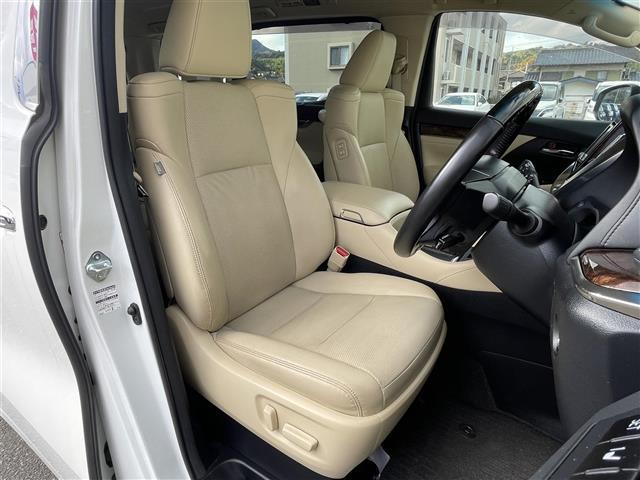 アルファード ２．５Ｇ　社外ナビ／ＣＤ／ＤＶＤ／ＳＤ／ＢＴ／ＦＭ／ＡＭ／ＥＴＣ／バックカメラ／クルーズコントロール／両側パワースライド／オートライトオートホールド／オートマチックハイビーム／コーナーセンサ－（22枚目）