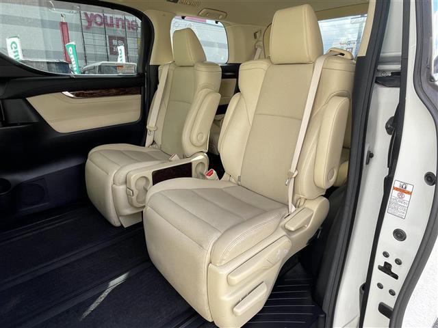 アルファード ２．５Ｇ　社外ナビ／ＣＤ／ＤＶＤ／ＳＤ／ＢＴ／ＦＭ／ＡＭ／ＥＴＣ／バックカメラ／クルーズコントロール／両側パワースライド／オートライトオートホールド／オートマチックハイビーム／コーナーセンサ－（26枚目）