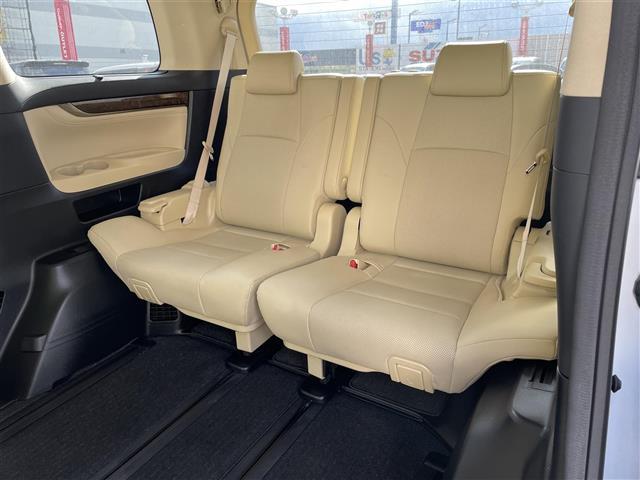 アルファード ２．５Ｇ　社外ナビ／ＣＤ／ＤＶＤ／ＳＤ／ＢＴ／ＦＭ／ＡＭ／ＥＴＣ／バックカメラ／クルーズコントロール／両側パワースライド／オートライトオートホールド／オートマチックハイビーム／コーナーセンサ－（27枚目）