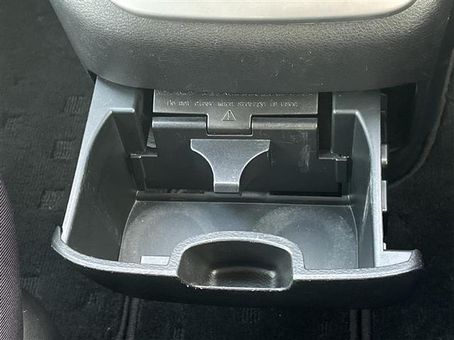 セレナ ハイウェイスター VセレクションII 純正ナビ/CD/DVD/iPod/BT/ETC/バックカメラ/クルーズコントロール/両側パワースライドドア/ハンズフリーパワースライドドア/衝突軽減ブレ―キ/アイドリングストップ/オートライト(14枚目)