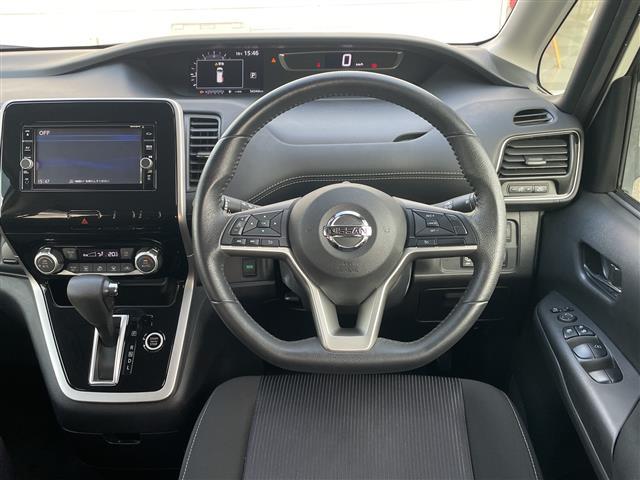 セレナ ハイウェイスター VセレクションII 純正ナビ/CD/DVD/iPod/BT/ETC/バックカメラ/クルーズコントロール/両側パワースライドドア/ハンズフリーパワースライドドア/衝突軽減ブレ―キ/アイドリングストップ/オートライト(18枚目)