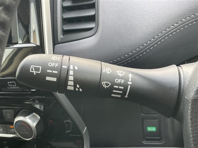 セレナ ハイウェイスターV セーフティパックB/外ディスプレイオーディオ/CD/DVD/SD/iPod/BT/ETC/バックカメラ/全周囲カメラ/両側パワースライドドア衝突軽減ブレ―キ/前後コーナーセンサー/ドアバイザー/(27枚目)