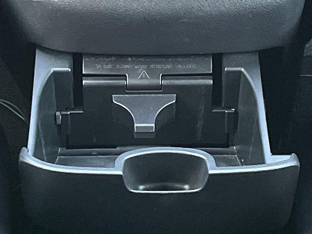 セレナ ハイウェイスター Vセレクション ETC/バックカメラ/全周囲カメラ/プロパイロット/クルーズコントロール/両側パワースライド/衝突軽減ブレ―キ/ドライブレコーダー/オートライト/アイドリングストップ/デジタルインナーミラー(14枚目)