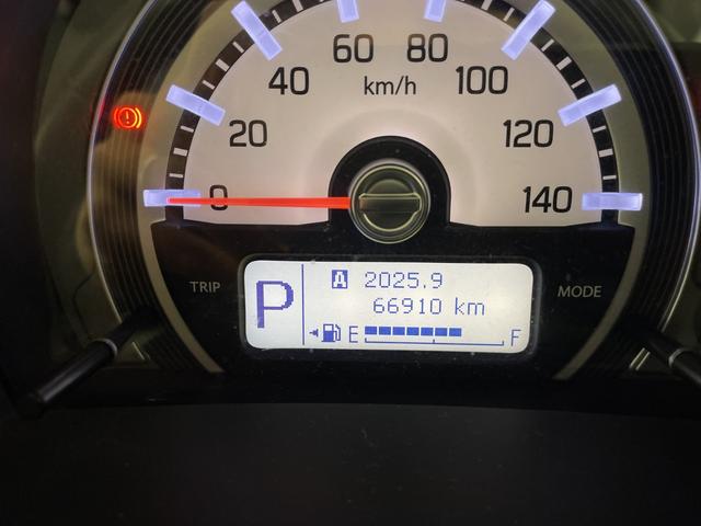 フレアクロスオーバー ＸＳ　純正ＨＤＤナビ　フルセグ　ＣＤ／ＤＶＤ　ＡＭ／ＦＭ　ＳＤＭＳＶ　ＡＬＰＩＮＥ製フリップダウンモニター　ＥＴＣ　シートヒーター　バックカメラ　横滑り防止装置　衝突被害軽減システム　オートライト（13枚目）