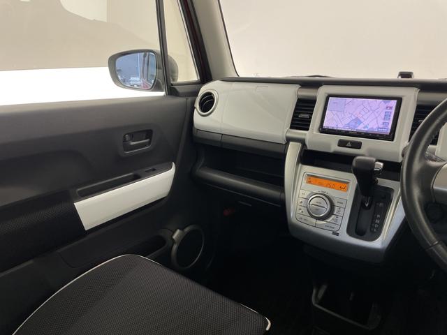 フレアクロスオーバー ＸＳ　純正ＨＤＤナビ　フルセグ　ＣＤ／ＤＶＤ　ＡＭ／ＦＭ　ＳＤＭＳＶ　ＡＬＰＩＮＥ製フリップダウンモニター　ＥＴＣ　シートヒーター　バックカメラ　横滑り防止装置　衝突被害軽減システム　オートライト（20枚目）