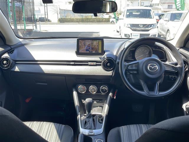 ＭＡＺＤＡ２ １５Ｓ　純正メモリナビ／フルセグＴＶ／ＤＶＤ／ＢＴ／ＣＤ／ＵＳＢ／ＳＤ／ＡＵＸ／バックカメラ／スマートシティブレーキサポート／レーンキープアシスト／ＥＴＣ／社外１５ｉｎアルミホイール（2枚目）