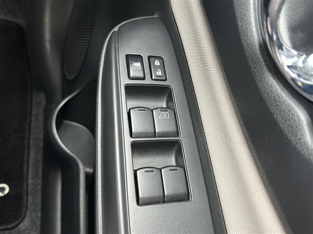 ノート X 純正SDナビ フルセグTV DVD/CD/Bluetooth ETC バックカメラ 前後ドラレコ エマージェンシーブレーキ レーンキープアシスト 純正アルミホイール スマートキー(13枚目)