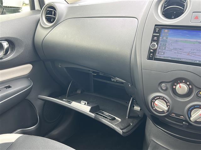 ノート X 純正SDナビ フルセグTV DVD/CD/Bluetooth ETC バックカメラ 前後ドラレコ エマージェンシーブレーキ レーンキープアシスト 純正アルミホイール スマートキー(15枚目)
