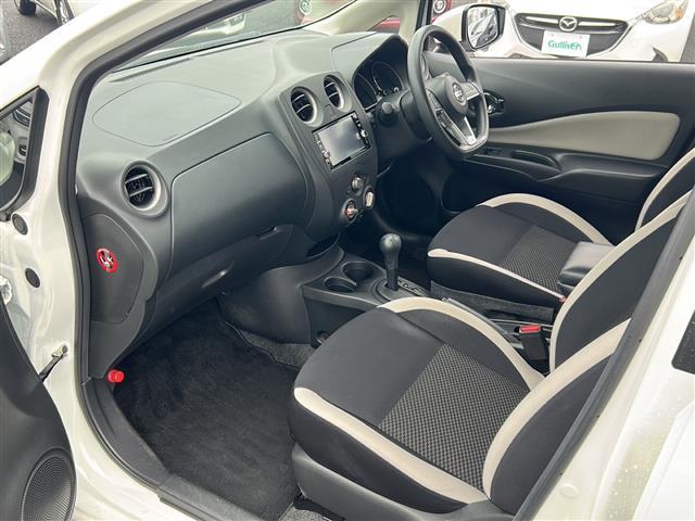 ノート X 純正SDナビ フルセグTV DVD/CD/Bluetooth ETC バックカメラ 前後ドラレコ エマージェンシーブレーキ レーンキープアシスト 純正アルミホイール スマートキー(24枚目)