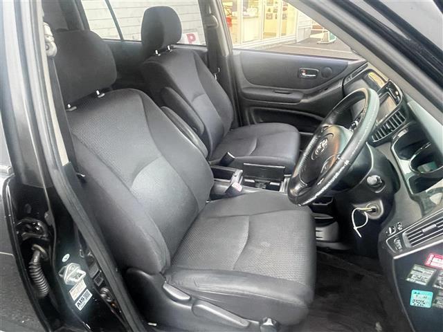 クルーガーV 2.4S(3枚目)