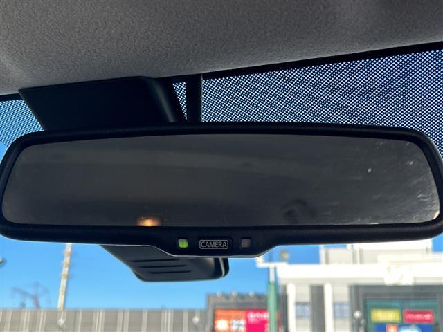 デイズ Ｘ　Ｖセレクション＋セーフティＩＩ　純正メモリナビ　フルセグＴＶ　ＤＶＤ／ＣＤ／Ｂｌｕｅｔｏｏｔｈ　アラウンドビューモニター　バックカメラ　衝突軽減ブレーキ　アイドリングストップ　純正フロアマット（4枚目）