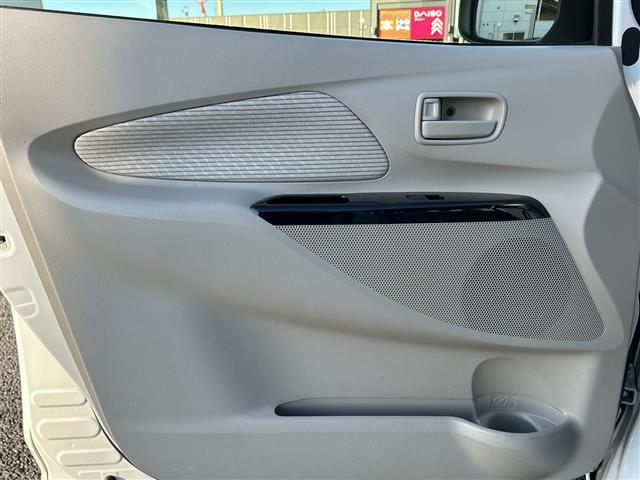 デイズ Ｘ　Ｖセレクション＋セーフティＩＩ　純正メモリナビ　フルセグＴＶ　ＤＶＤ／ＣＤ／Ｂｌｕｅｔｏｏｔｈ　アラウンドビューモニター　バックカメラ　衝突軽減ブレーキ　アイドリングストップ　純正フロアマット（27枚目）