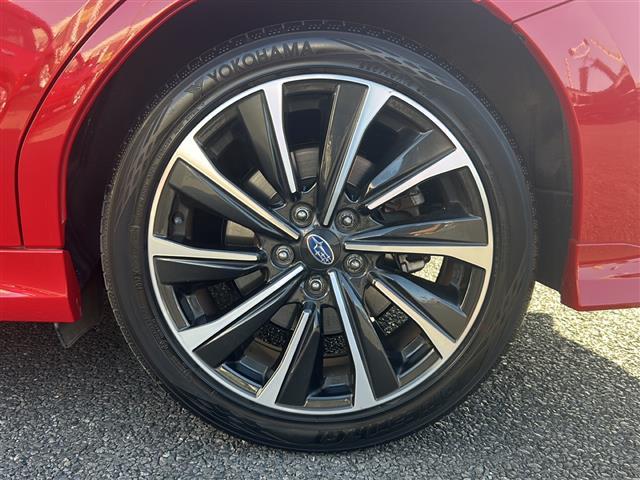 レヴォーグ ＳＴＩスポーツ　ＥＸ　ワンオーナー　フルセグＴＶ　純正ナビ　赤レザーシート　衝突軽減ブレーキ　レーダークルーズコントロール　バック／サイドカメラ　シートヒーター全席　パワーバックドア　ラバーフロアマット（38枚目）