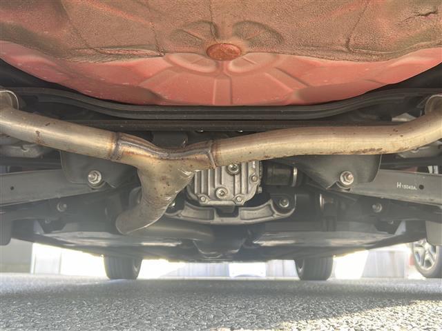 レヴォーグ ＳＴＩスポーツ　ＥＸ　ワンオーナー　フルセグＴＶ　純正ナビ　赤レザーシート　衝突軽減ブレーキ　レーダークルーズコントロール　バック／サイドカメラ　シートヒーター全席　パワーバックドア　ラバーフロアマット（40枚目）