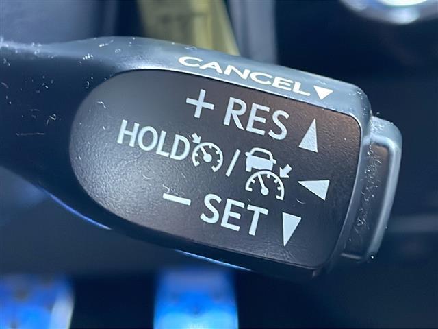 プリウス Ｓツーリングセレクション　社外エアロ　純正９インチナビ　フルセグＴＶ　Ｂｌｕｅｔｏｏｔｈ／ＣＤ／ＤＶＤ　バックカメラ　ＥＴＣ　レーダークルーズコントロール　プリクラッシュセーフティ　レーンキープアシスト　シートヒーター（12枚目）