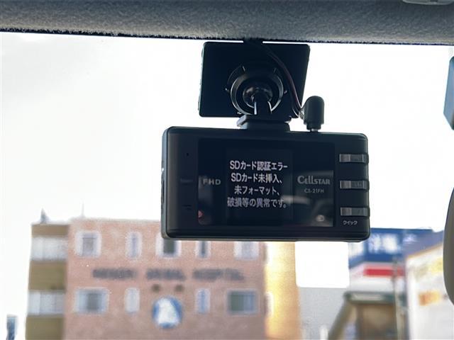 パジェロミニ アクティブフィールドエディション　４ＷＤ　社外ＨＤＤナビゲーション　ＣＤ　ワンセグＴＶ　バックカメラ　前方ドライブレコーダー　スペアキーあり　社外ブースト計　インテリジェントインフォメーターＥＣＯ　社外フロアマット（4枚目）