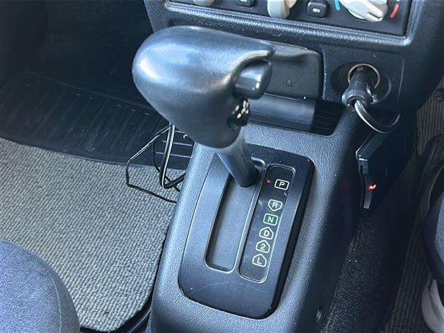 パジェロミニ アクティブフィールドエディション　４ＷＤ　社外ＨＤＤナビゲーション　ＣＤ　ワンセグＴＶ　バックカメラ　前方ドライブレコーダー　スペアキーあり　社外ブースト計　インテリジェントインフォメーターＥＣＯ　社外フロアマット（12枚目）