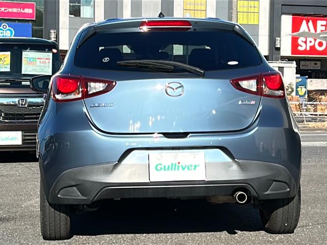 ���w�ʁ���납��̈ꖇ�ɂȂ�܂��I