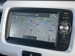 �������ʥӡ��������Ͽޤȡ���ư�֤����Ի��˸��߰��֤���Ū�Ϥؤη�ϩ�����ԤäƤ���뵡ǽ�Ǥ��� 4