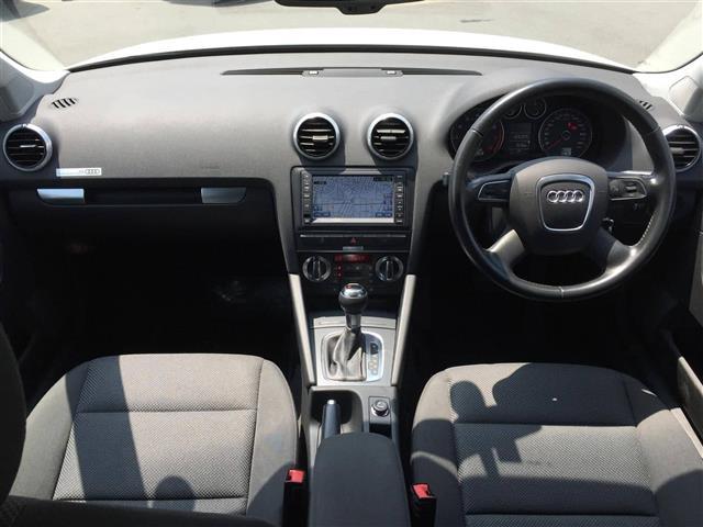 スポーツバック 1.4 TFSI 純正ナビ バックカメラ(3枚目)