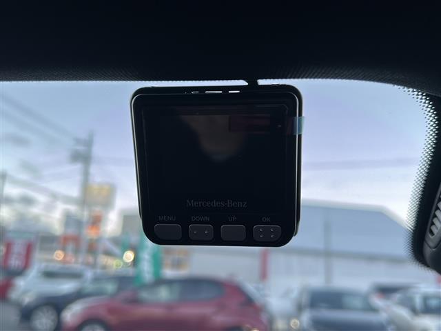 Eクラスステーションワゴン E43 4マチック ステーションワゴン 純正HDDナビゲーションBluetooth/AM/FM・全方位カメラ ETC ブルメスターサウンド パノラマサンルーフ ブラインドスポットモニター レーンキープアシスト コーナーセンサー(14枚目)