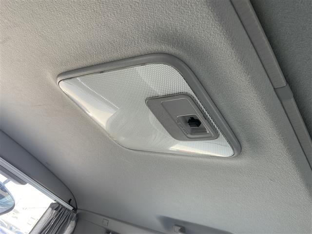 レジアス ベースグレード　社外オーディオＣＤ　ツインサンルーフ　ＥＴＣ　オートライト　フォグライト　リモコンキー　純正１５インチアルミホイール　電動格納ミラー　フロアマット（18枚目）