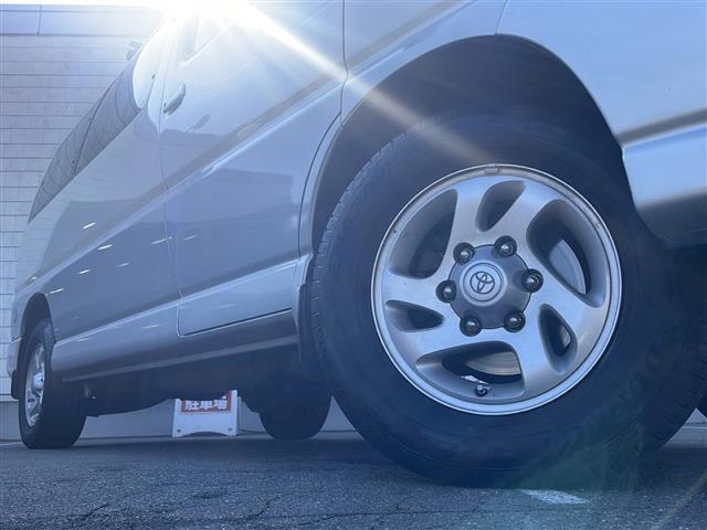 レジアス ベースグレード　社外オーディオＣＤ　ツインサンルーフ　ＥＴＣ　オートライト　フォグライト　リモコンキー　純正１５インチアルミホイール　電動格納ミラー　フロアマット（37枚目）